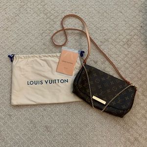 Brown Monogram Crossbody Chain Bag